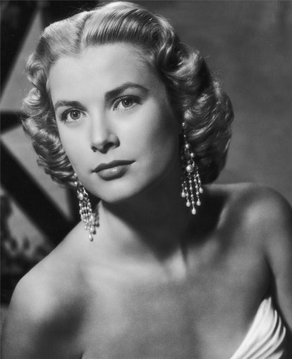 glamours are associated with pearls on Grace Kelly Romi Schneider